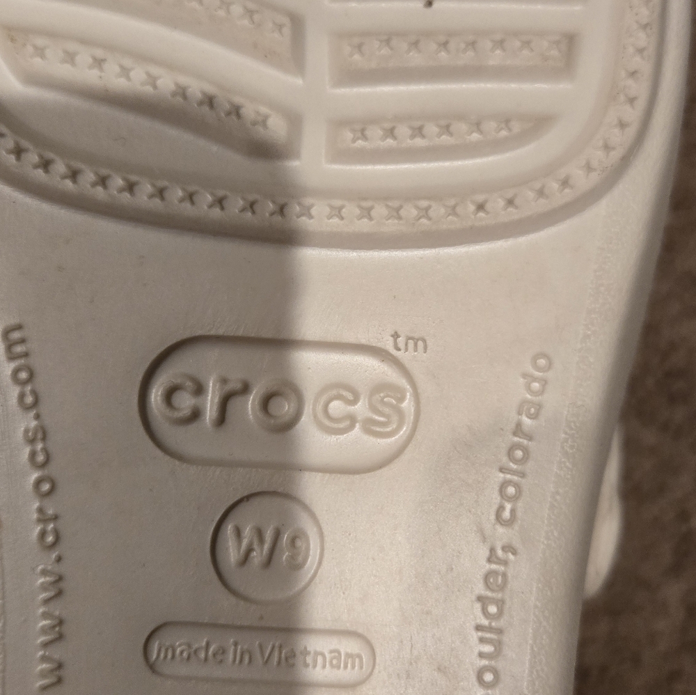 CROCS Open Toe Sanadals Sz 9 - Picture 2 of 4